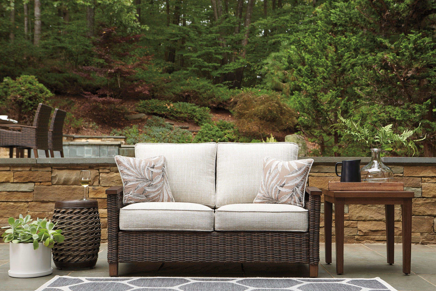 Paradise Trail Outdoor Loveseat w/ Cushion