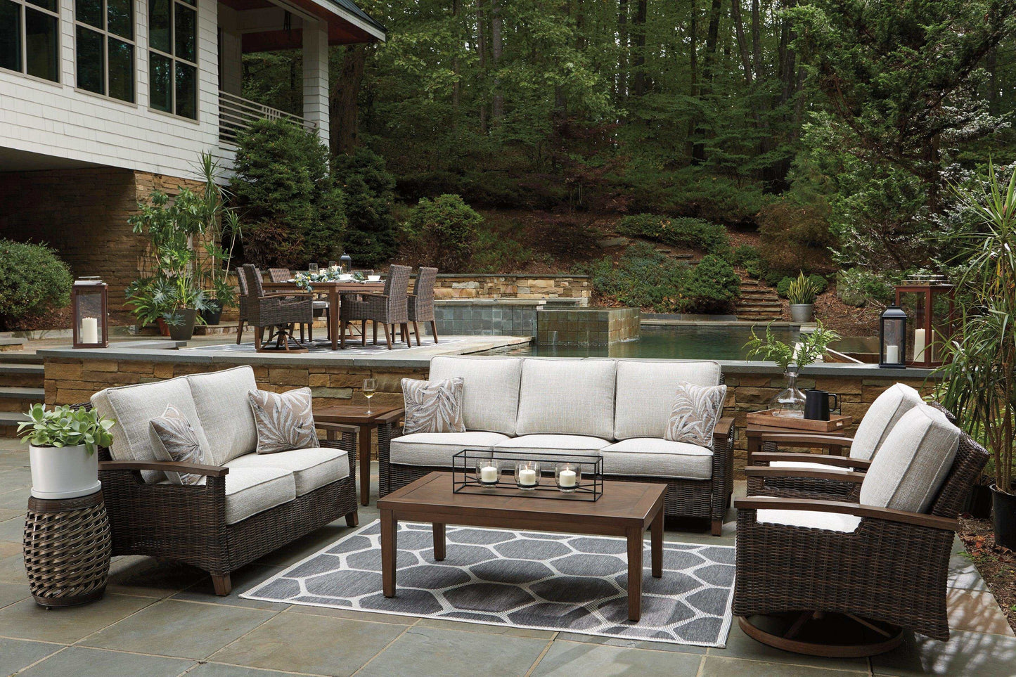 Paradise Trail Outdoor Loveseat w/ Cushion