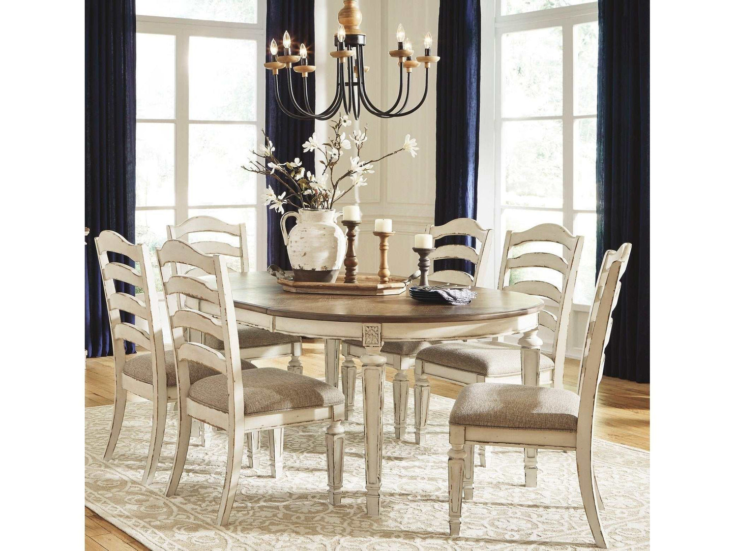 Realyn Chipped White Oval Dining Room Set / 7pc