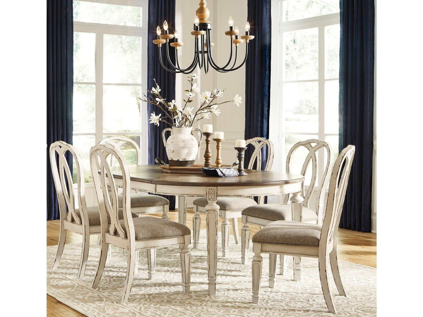 Realyn Chipped White Oval Dining Room Set / 7pc