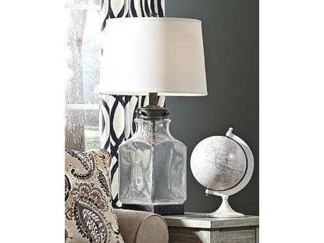 Sharolyn Table Lamp