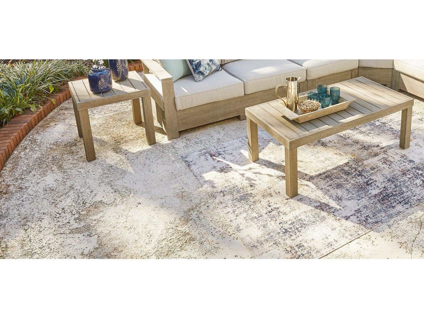 Silo Point Outdoor Occasional Table Set / 3pc