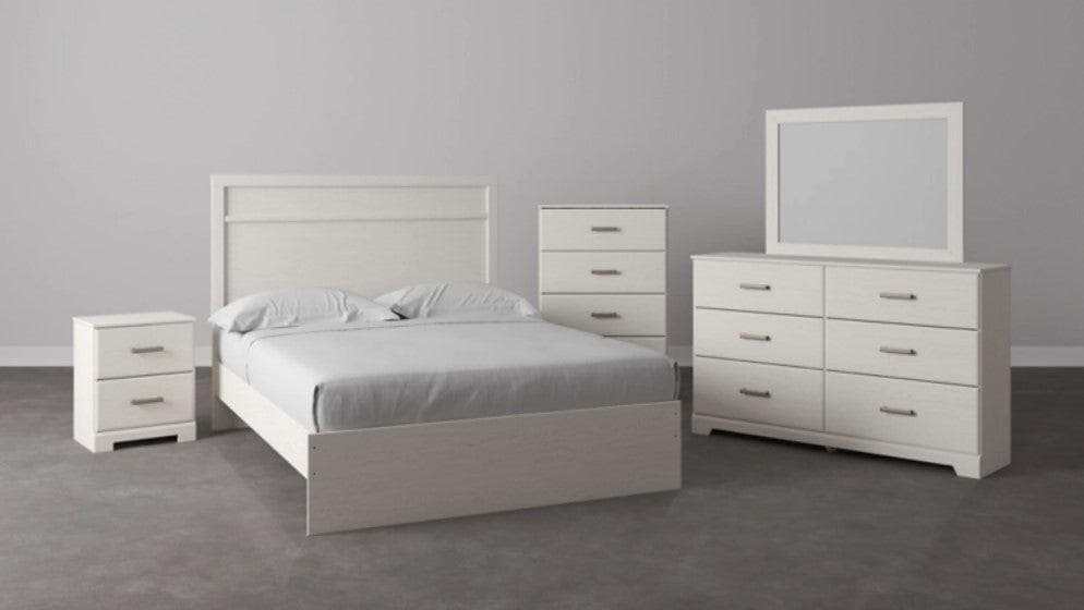 Stelsie White Queen Panel Bedroom Sets