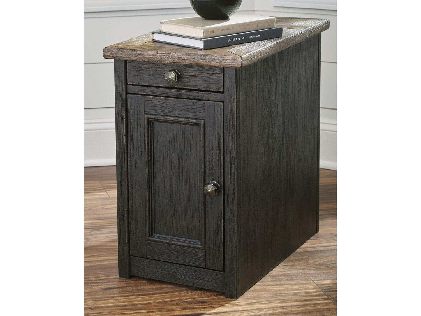 Tyler Creek Chairside End Table with USB Ports & Outlets