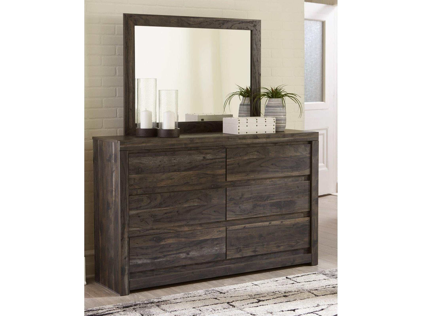 Vay Bay Dresser & Mirror