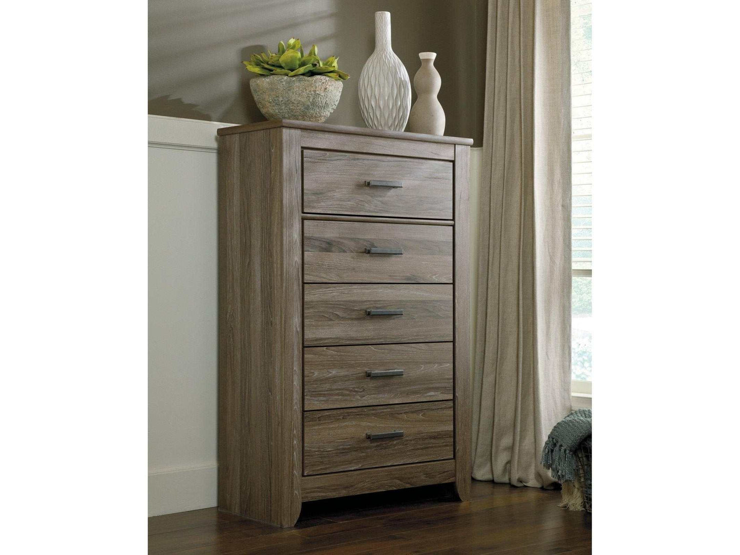 Zelen Chest of Drawers